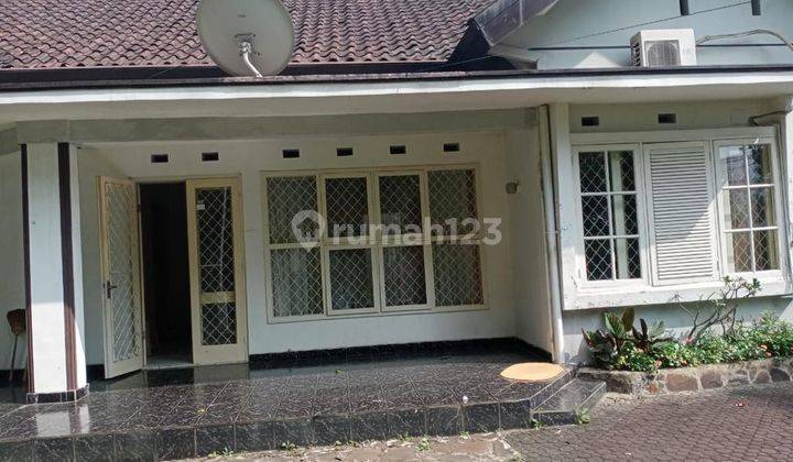 Rumah Luas Nyaman Terawat di Hegarmanah Wetan Bandung 1