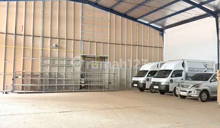 Gudang Siap Pakai di Jalan Caringin Bandung