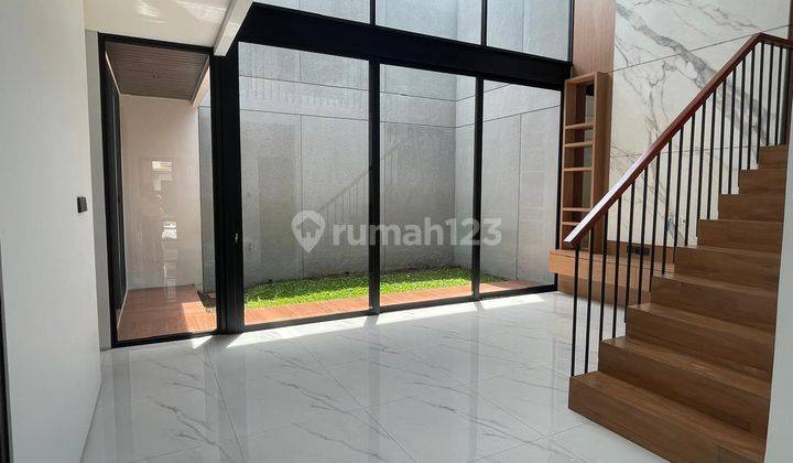 Rumah Modern Minimalis Siap Huni di Wangsakerta Kbp 1