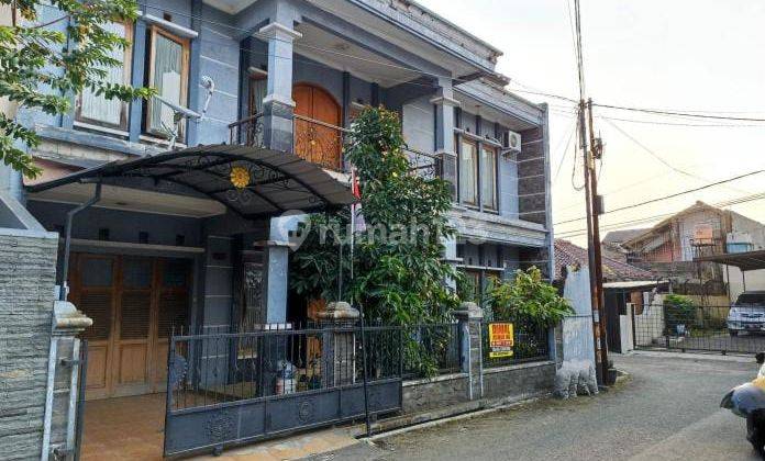 Rumah Cantik Nyaman Terawat di Komplek Cibolerang Indah Bandung 1