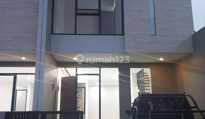 Rumah Baru 2 Lantai Modern Minimalis di Komplek Leuwisari 2