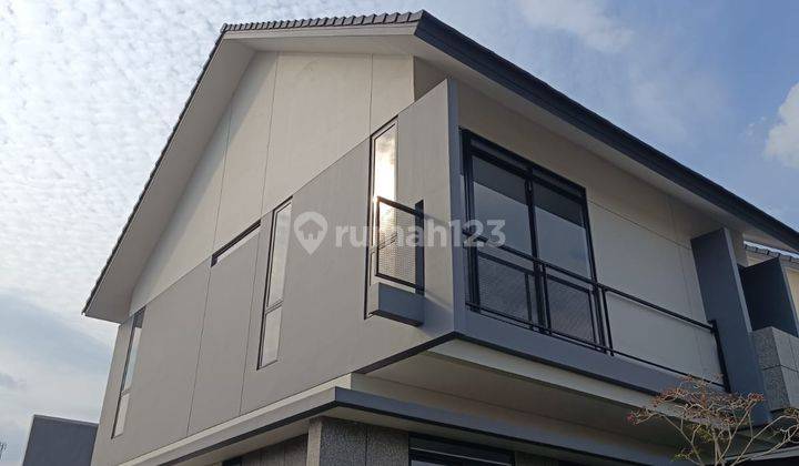 Rumah Baru Modern Minimalis di Tarubhawana Kota Baru Parahyangan 1