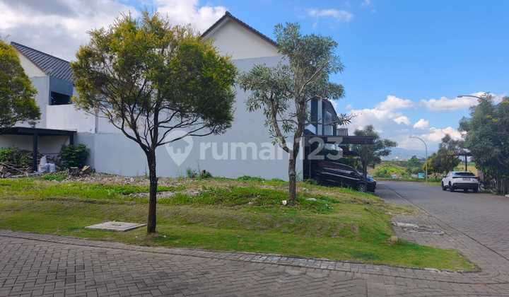 Tanah Kavling Hoek di Lokacitra Kota Baru Parahyangan