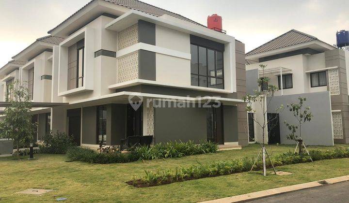 Rumah Hook Cantik Nyaman di Btrari Summarecon Bandung 2