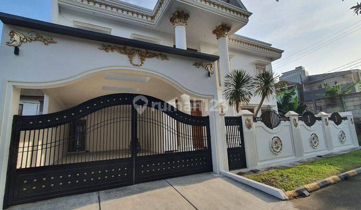 Rumah Besar Hook Lingkungan Elit BSD Puspita Loka, Bebas Banjir dan Asri.  2