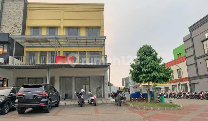 Ruko Gandeng 3 Lantai di Maggiore Hadap boulevard Gading Serpong 1