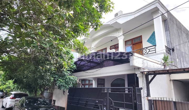House in Pancoran, South Jakarta - Quiet Neighborhood and Easy Access