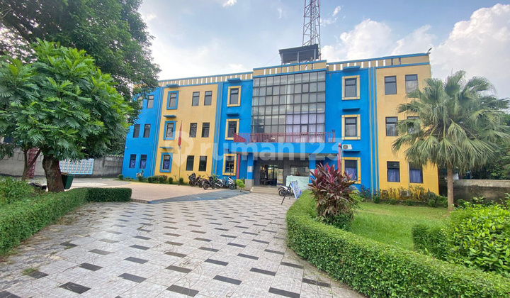 3-Story Building in Sumur Batu, Bantar Gebang, Bekasi City 3-Story Building in Sumur Batu, Bantar Gebang, Bekasi City