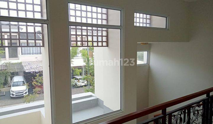 Turun Harga Rumah 2 Lt Sudah Renovasi di Greenwich Park,tangerang 2