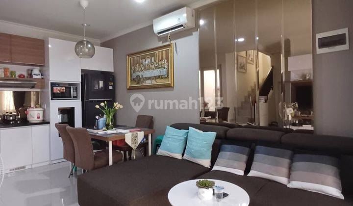 Rumah 2 Lantai Bagus Furnished SHM di Thomson, Tangerang 2