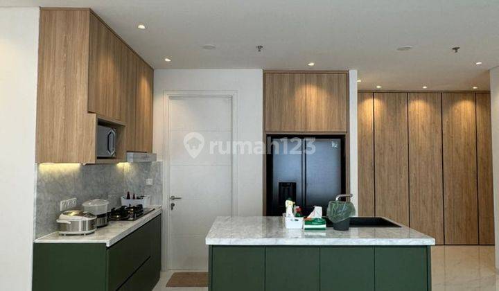 Apartement LLOYD Alam Sutera 3 BR Furnished Bagus 2