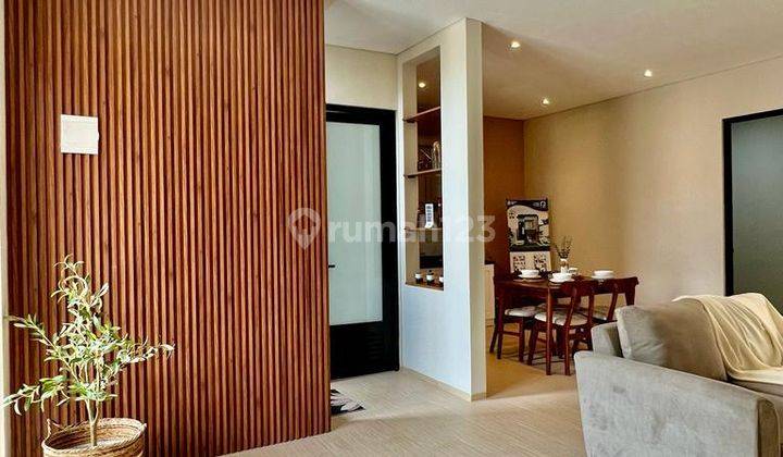 Rumah 2 Lantai Baru Semi Furnished di New Catalonia, Tangerang 2