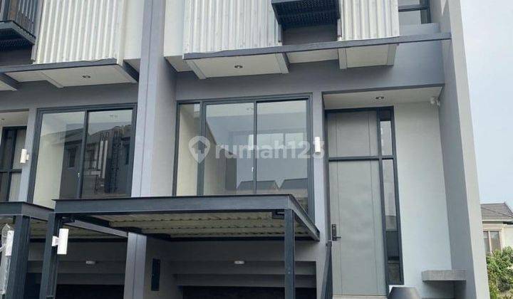 Rumah 3 Lantai Bagus Semi Furnished di Greenwich Park, Tangerang 1