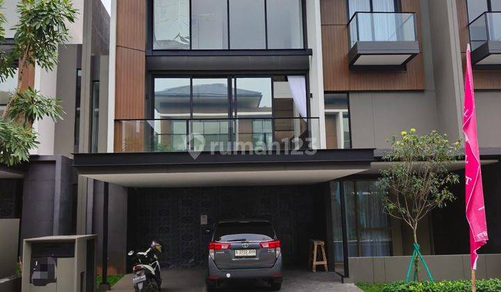 Hot Property For Rent Luxury House Semi Furnished At Navapark Bsd 1