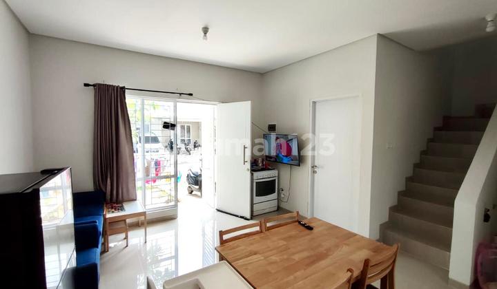 FOR SALE 2-story house in Serpong Paradise (House next to the mall)