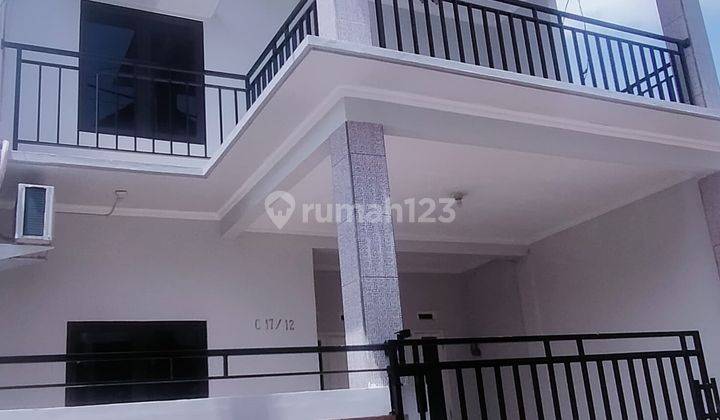 Disewakan Rumah 2 lt Bagus Baru Renovasi Di Melati Mas Tangsel 1