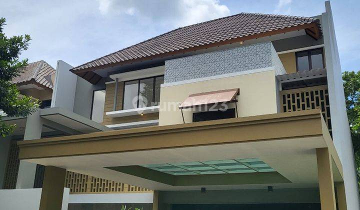 Disewakan Rumah Mewah 2lt di Kawasan De Park Bsd 1