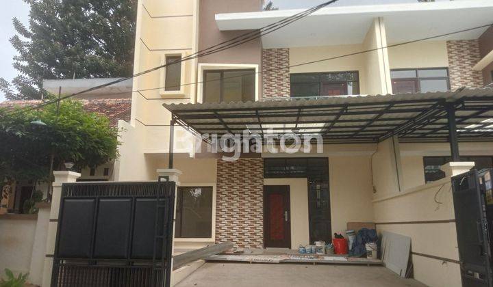 RUMAH BARU 2 LANTAI SIAP HUNI DI KRANGGAN 2