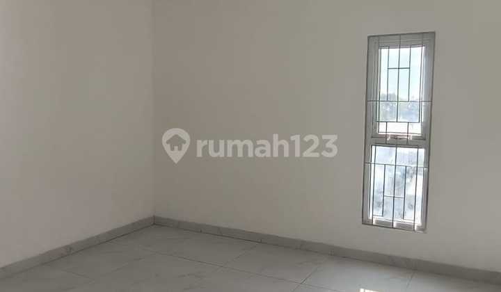 Dijual Rumah Mewah di Palem Lestari, Nego Ampe Deal Dijual Rumah Mewah di Palem Lestari, Nego Ampe Deal