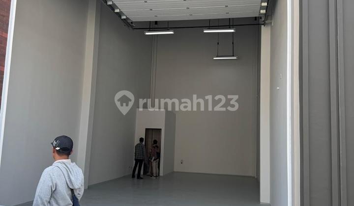 Disewakan Gudang Pik2 6X20 Siap Pakai