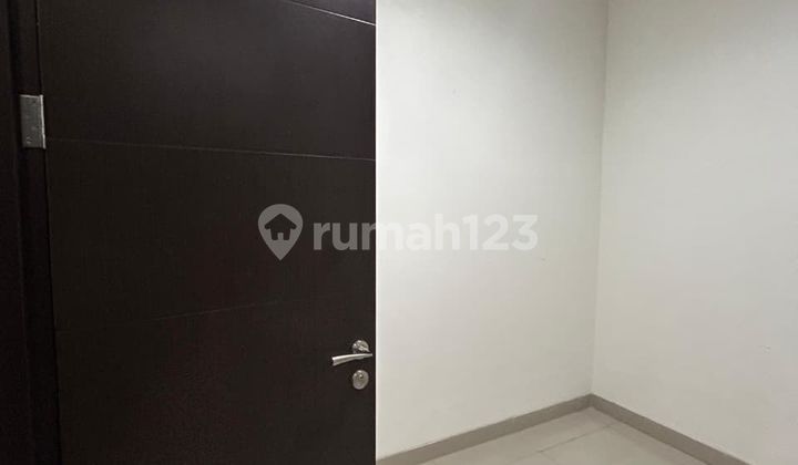 For Rent Dallas Cluster House in Millennial Pik 2