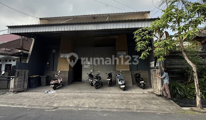 Clean Warehouse and Office Ready for Business in the Heart of Denpasar City
