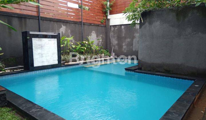 DISEWAKAN VILLA 3 LANTAI MEWAH DI PADANG LINJONG 1