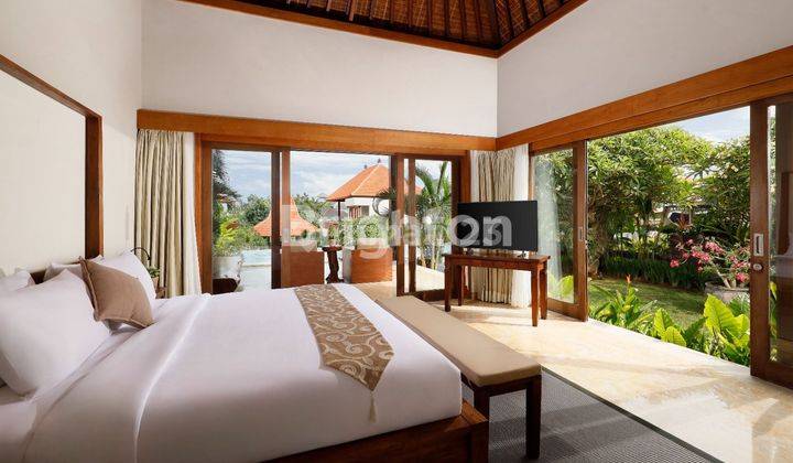 LUXURY 6 BEDROOM VILLA IN CANGGU 2