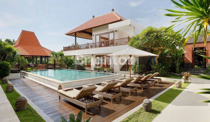 LUXURY 6 BEDROOM VILLA IN CANGGU 1