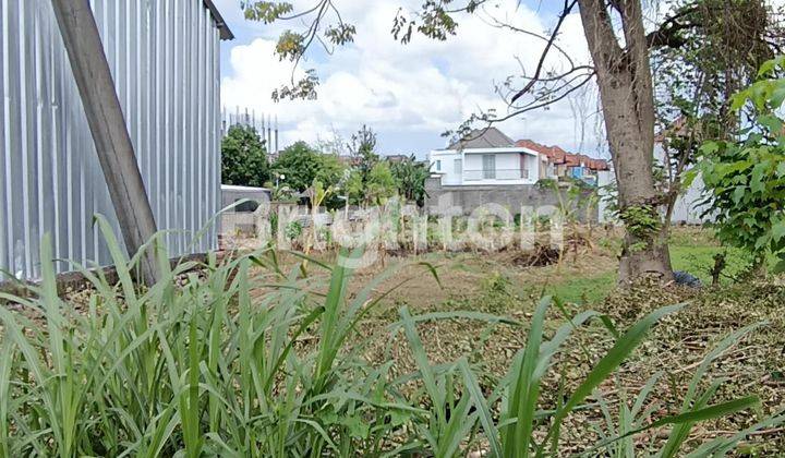 IDEAL 25 ARE BOX LAND IN A PREMIUM LOCATION ON THE SIDE OF THE MAIN ROAD HAYAM WURUK 2