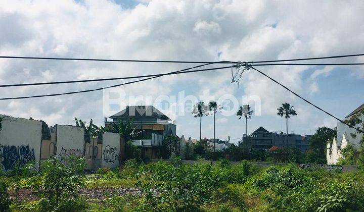 STRATEGIC LAND ON THE ROADSIDE OF LEGIAN 1