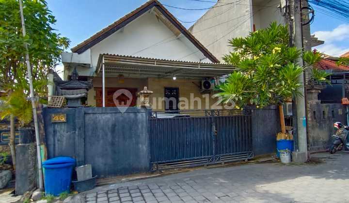 Comfortable 3-Bedroom Residence in Pemogan, Easy Access to City Facilities 2