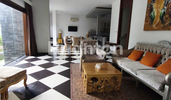 Modern Contemporary Classic Villa 9 BR in Seminyak