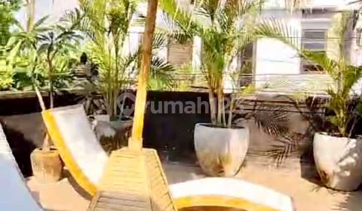 Villa Mewah 2 Lantai Fully Furnish Dengan Rooftop Di Seminyak