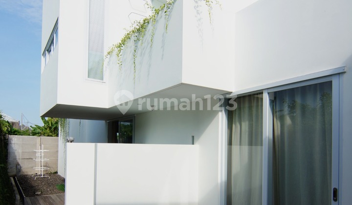 Rumah Villa Modern 2 Lantai Cocok Investasi Di Tabanan Rumah Villa Modern 2 Lantai Cocok Investasi Di Tabanan