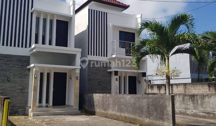 Private Modern Town House Hanya 1,5 M Dekat Pantai Pandawa 1