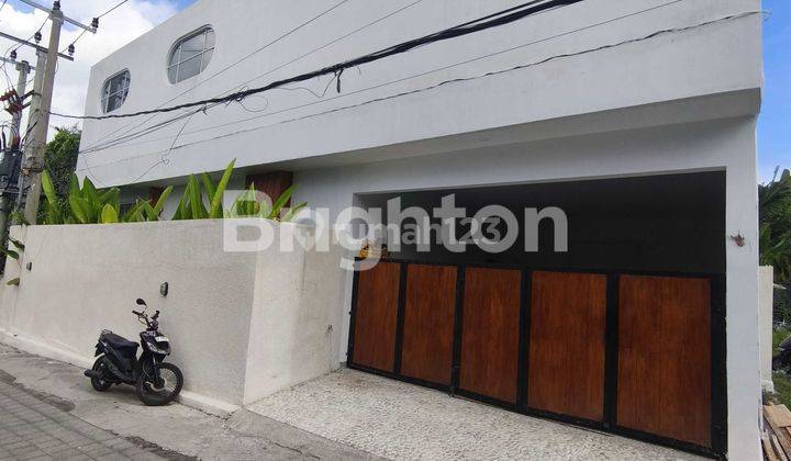 Luxury Villa 3 BR Ready to Live Near Batu Bolong Beach, Canggu Luxury Villa 3 BR Ready to Live Near Batu Bolong Beach, Canggu