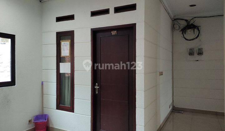 Rumah Kost di Senayan 3 Lantai Baru Renov, 56 Kamar Terisi Semua 2