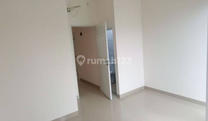 Rumah Modern Kemayoran 2 Lantai dekat PRJ Kemayoran Bagus SHM 1
