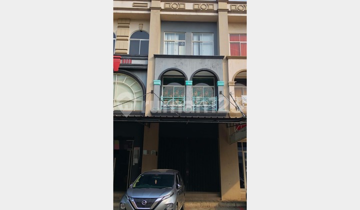 Disewakan Ruko 3 lantai di Grand Galaxy City, Bekasi Disewakan Ruko 3 lantai di Grand Galaxy City, Bekasi