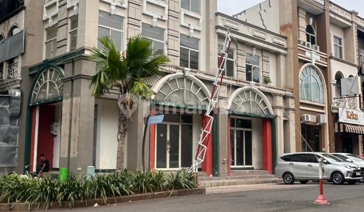 Disewakan Ruko Hook Pinggir Jalan Utama Di Grand Galaxy Bekasi