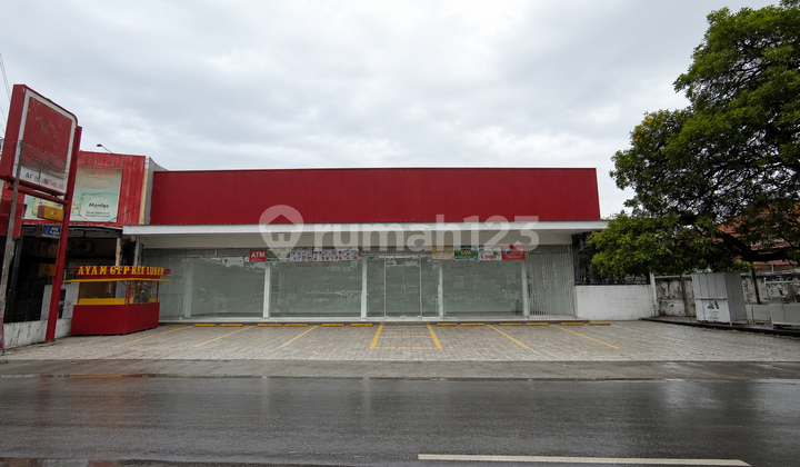 For Rent: Strategic Shop House in Agus Salim, Bekasi For Rent: Strategic Shop House in Agus Salim, Bekasi