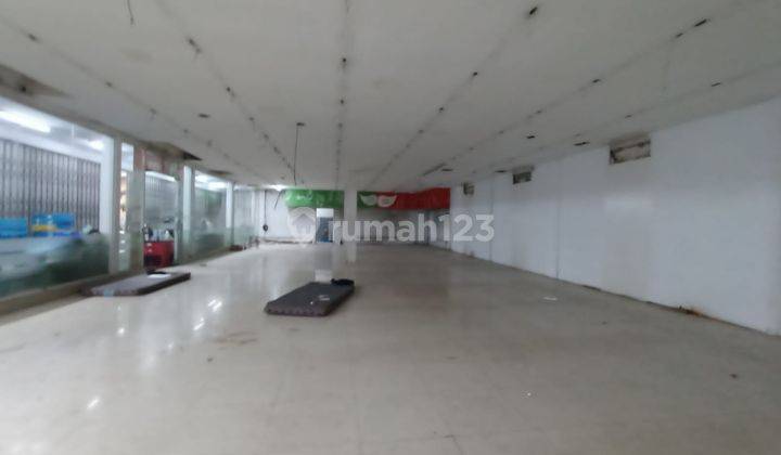 Disewakan Ruko Gandeng Ex Supermarket Di Pinggir Jalan Utama Di Rawalumbu 2