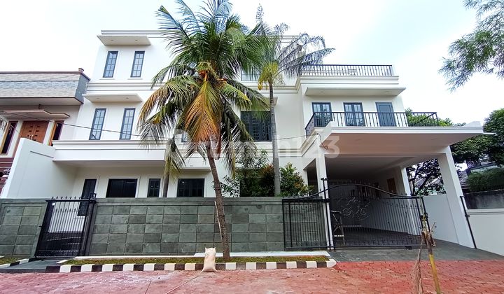 Dijual Rumah LUX 3 Lantai Di Pulo Permatasari Bekasi Selatan Dijual Rumah LUX 3 Lantai Di Pulo Permatasari Bekasi Selatan