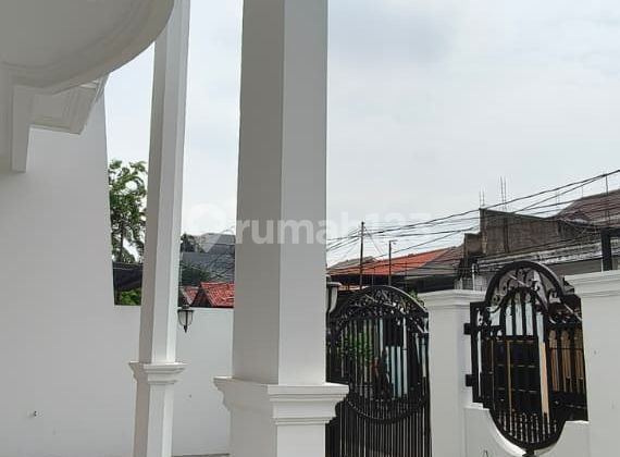 For Quick Sale: Beautiful Hook House in Duren Sawit, East Jakarta 2