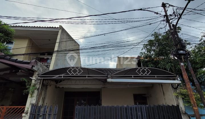 For Quick Sale: 2-Story House in Duren Sawit