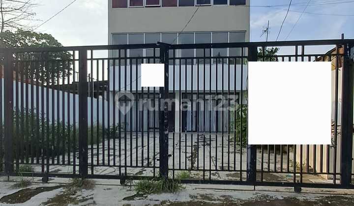 Disewakan Gedung 3 Lantai di Jln Raya Narogong. Bekasi Disewakan Gedung 3 Lantai di Jln Raya Narogong. Bekasi