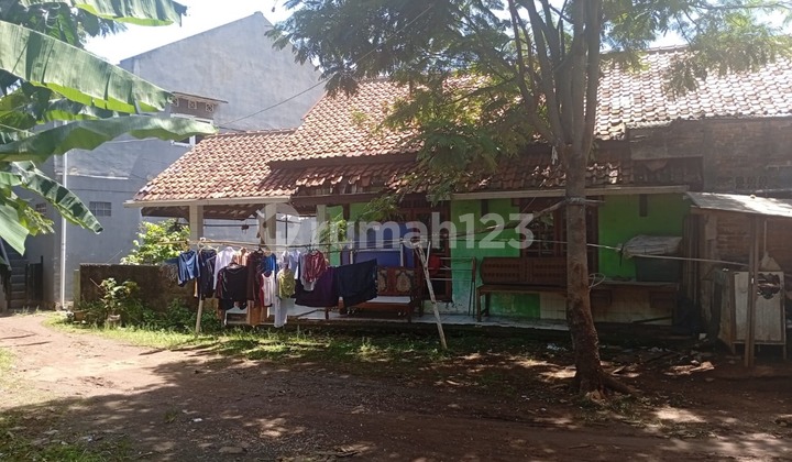 Dijual tanah BONUS 3 rumah ,1 warteg, 2 bengkel