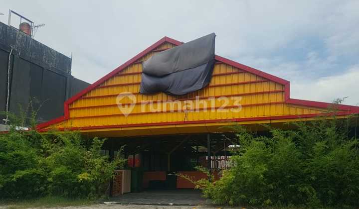 For rent: former restaurant commercial space on Jatiasih Main Road, Bekasi For rent: former restaurant commercial space on Jatiasih Main Road, Bekasi