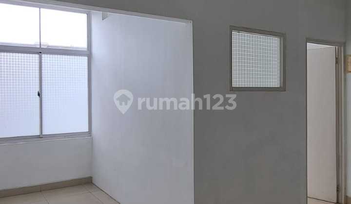 For Rent: Grand Galaxy Shop House, Neat and Ready to Use in Commercial Area.